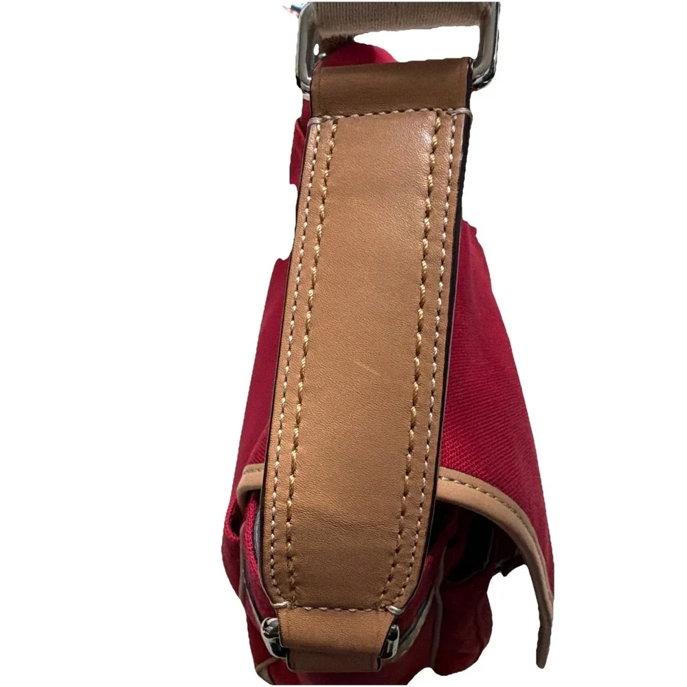 COACH Voyager Red & Tan Canvas‎ /Leather Messenger Laptop Bag School Work Travel